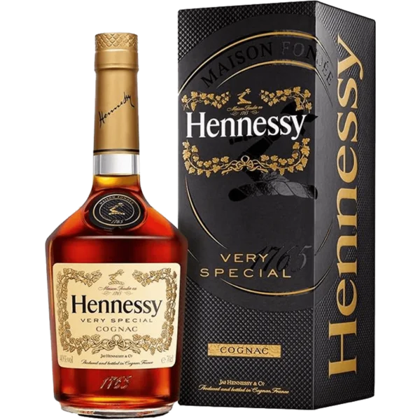 Hennessy VS with Box 700ml - Naughty Grape
